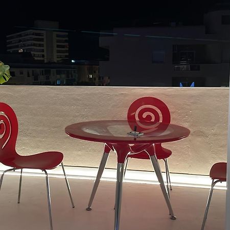 Lahola Glam Suites Torremolinos Chambre photo