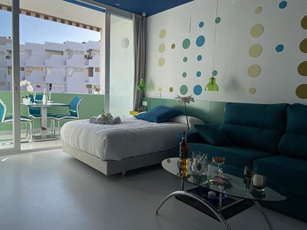 Lahola Glam Suites Torremolinos Extérieur photo