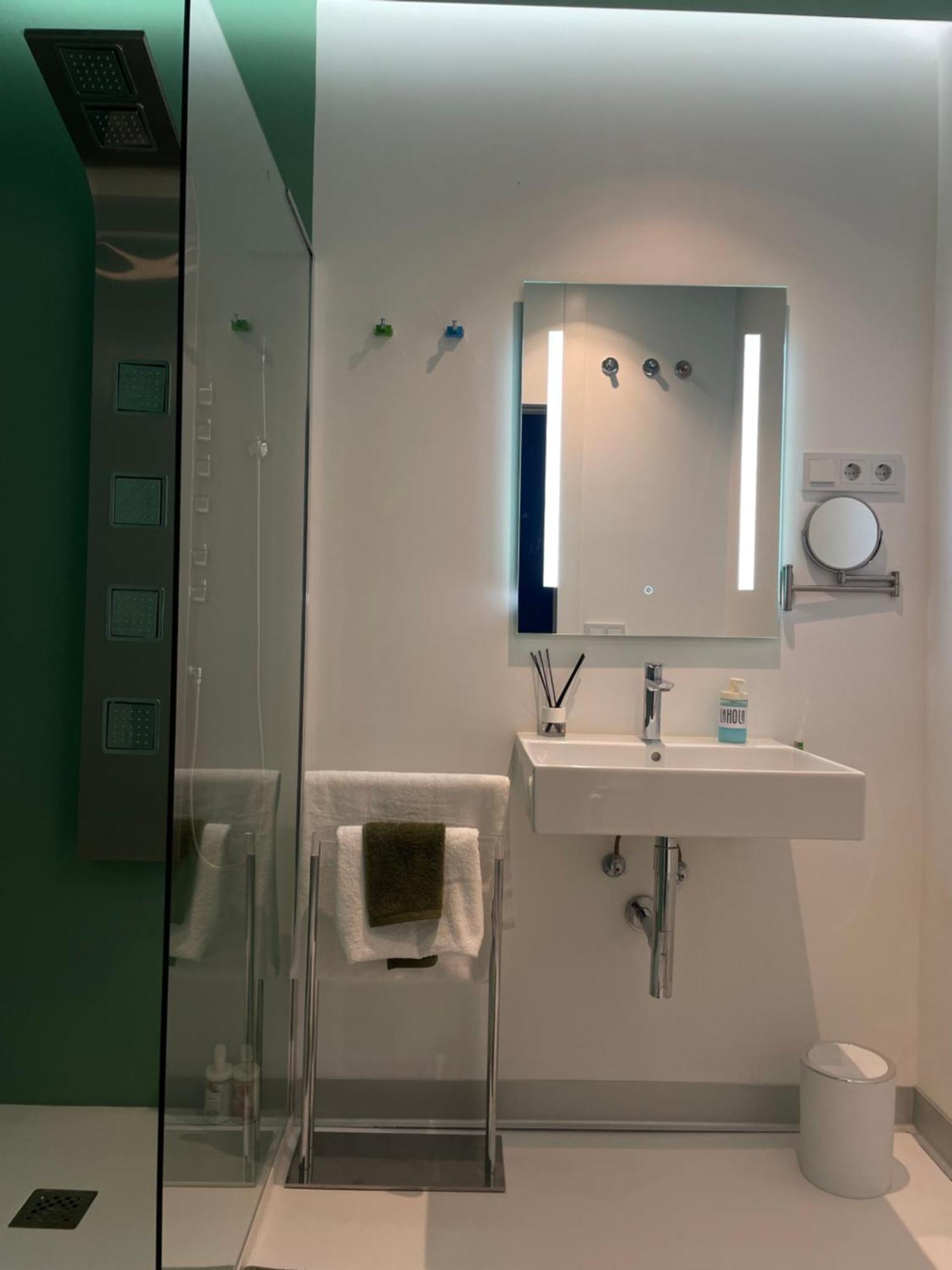 Lahola Glam Suites Torremolinos Extérieur photo