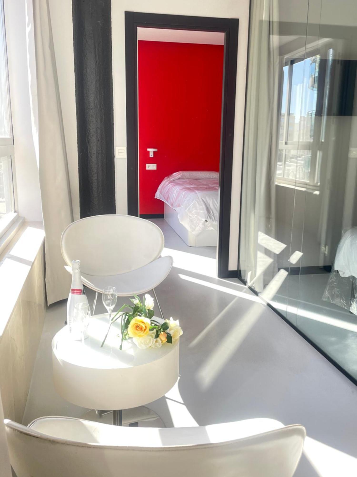 Lahola Glam Suites Torremolinos Extérieur photo