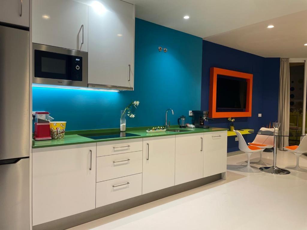 Lahola Glam Suites Torremolinos Chambre photo