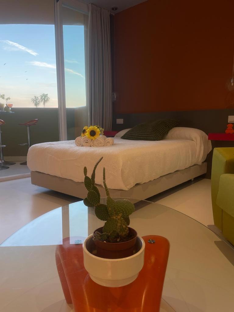 Lahola Glam Suites Torremolinos Chambre photo