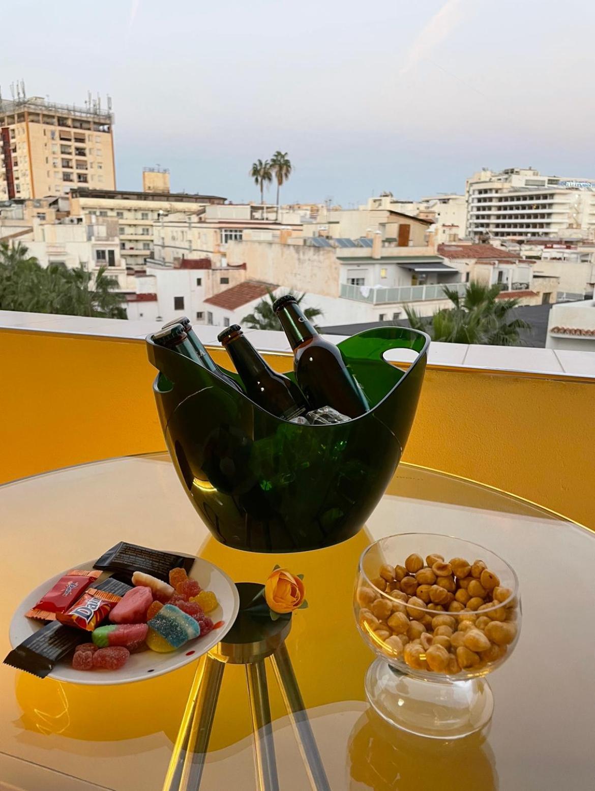 Lahola Glam Suites Torremolinos Chambre photo